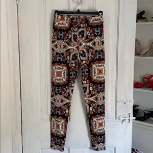 Pattern leggings
